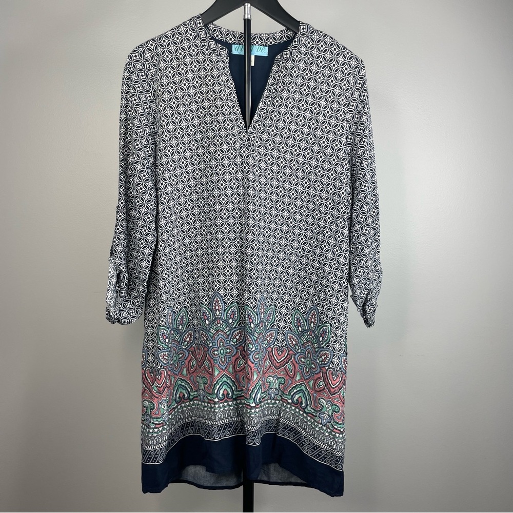 Dina Be Patterned Navy and Pink Women's V-Neck Shift Dress size Small‎
